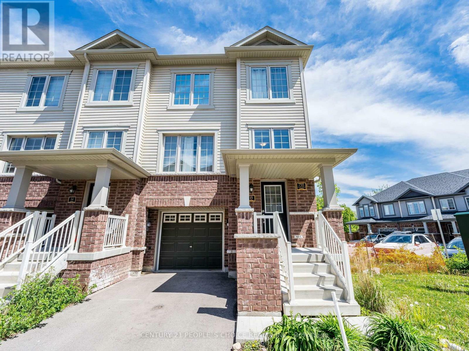 Photo de la propriété: 755 Linden Drive 15 ON N3H 0E4