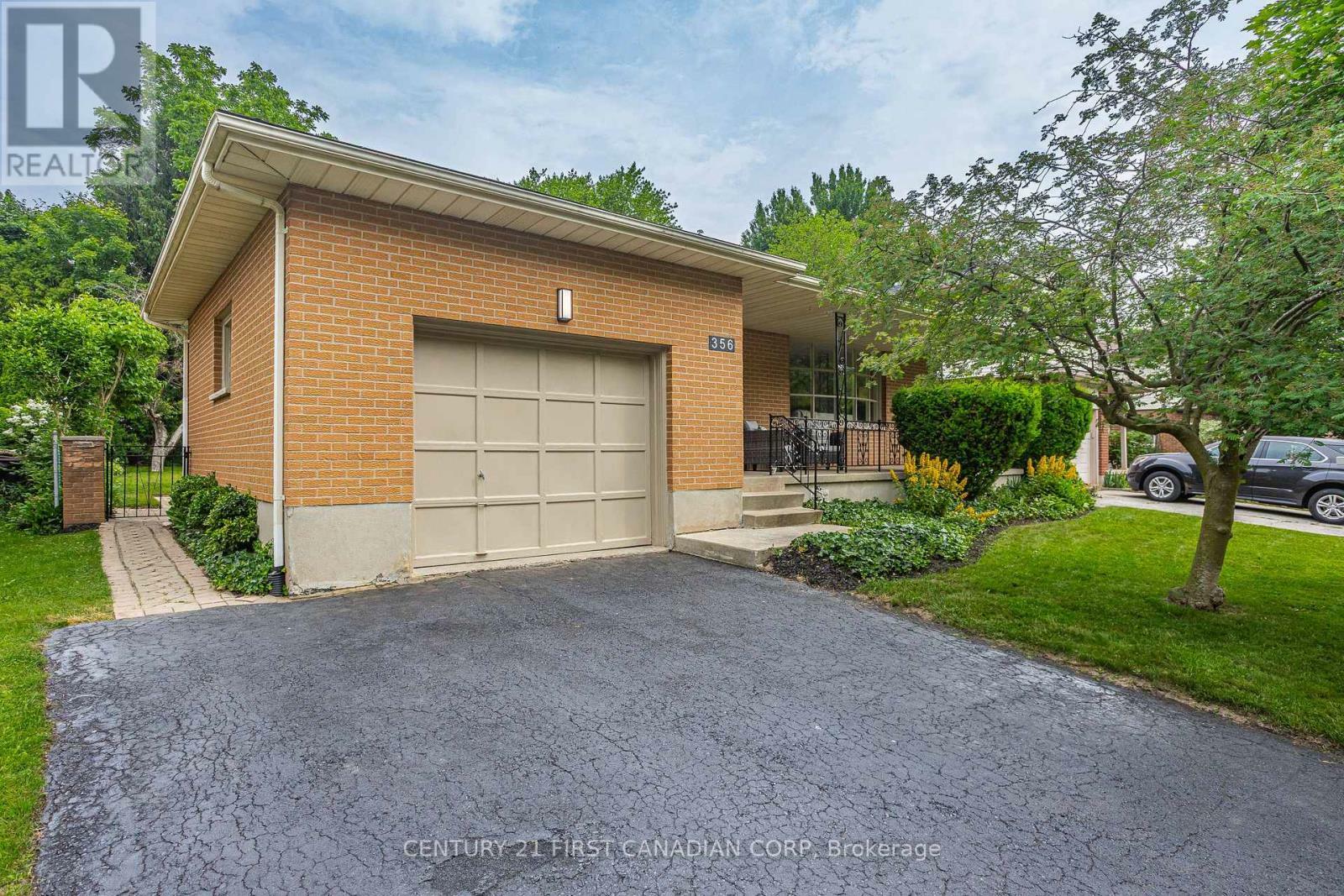 Property Photo: 356 Blackacres Boulevard ON N6G 3C9