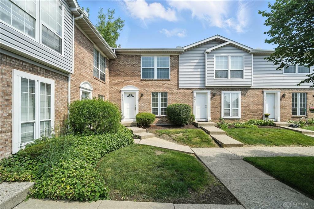 Property Photo: 8393 Abbeywood Court OH 45458