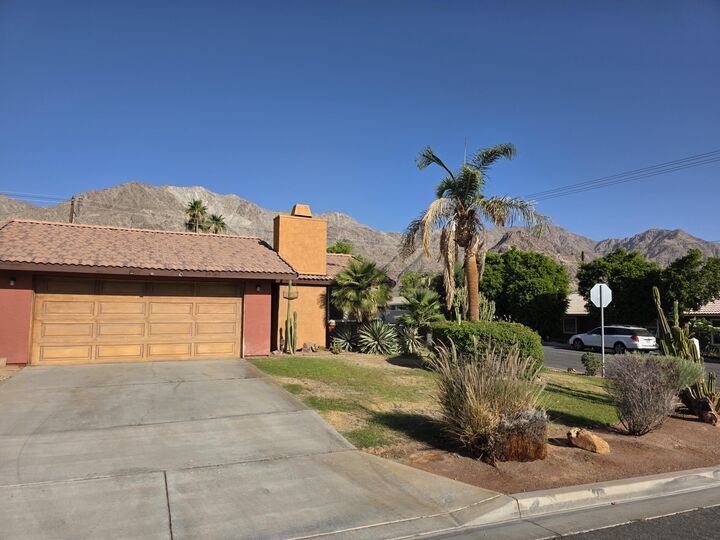 Property Photo: 53265 Avenida Obregon CA 92253