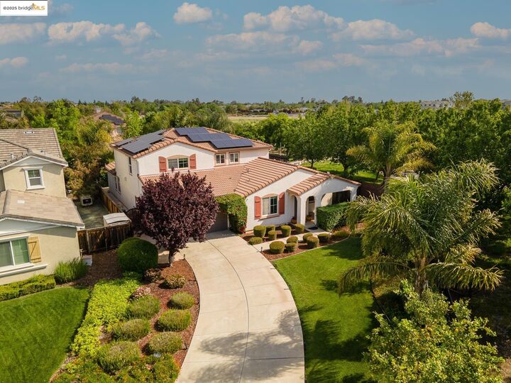 Property Photo: 719 Monte Verde Ln CA 94513