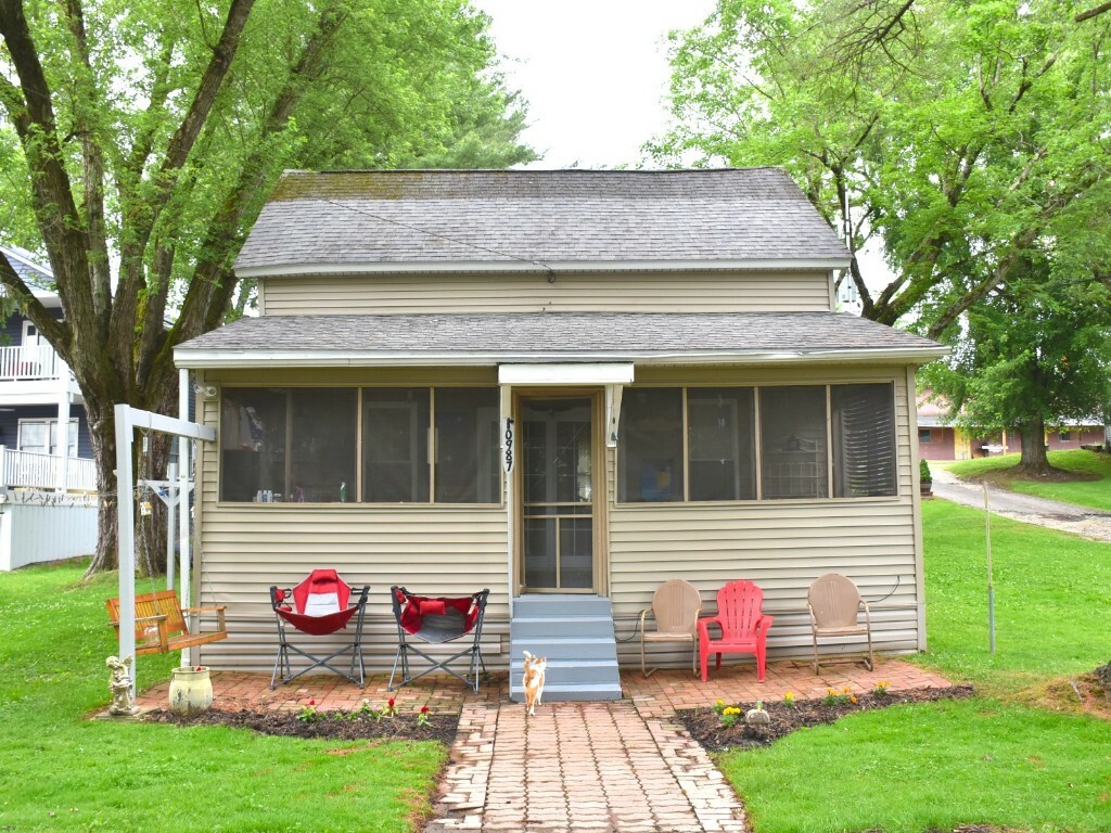 Property Photo: 10987 Henry Street PA 16316