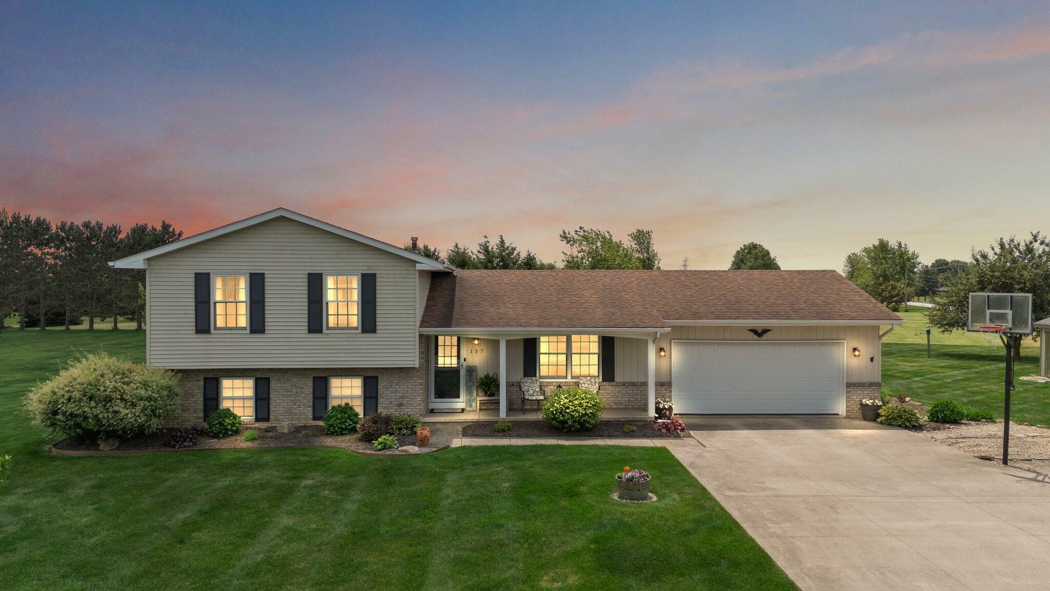Property Photo: 157 S 200 IN 46385