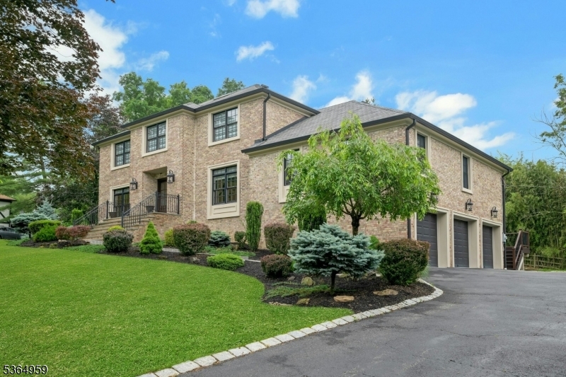 Property Photo:  1 Tomalyn Hill Rd  NJ 07045 
