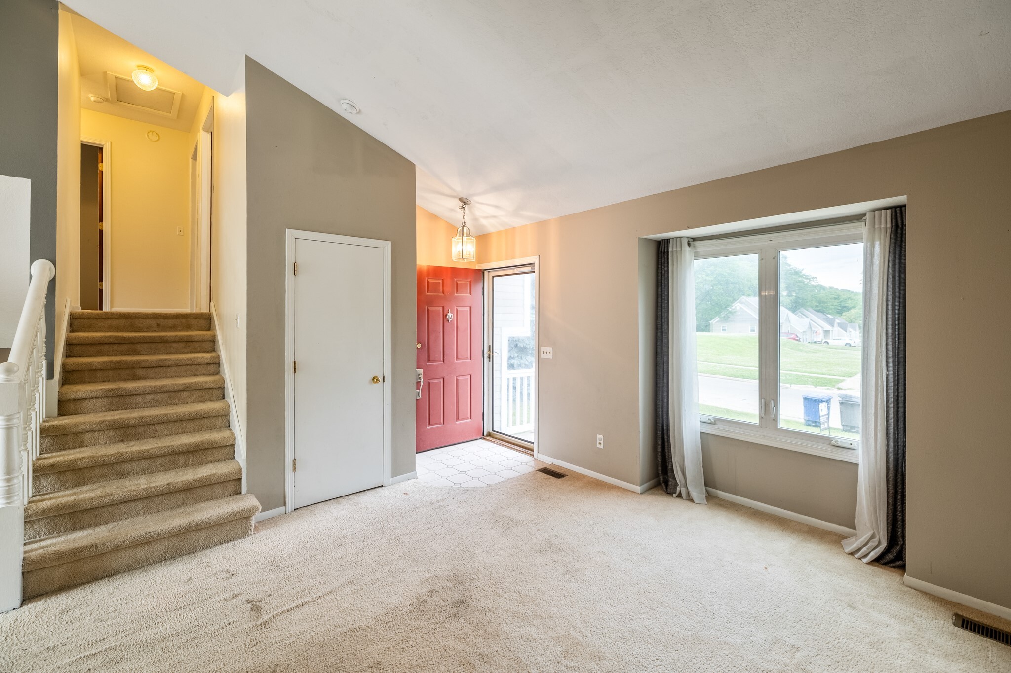 Property Photo: 2316 SE 17th Street IA 50320