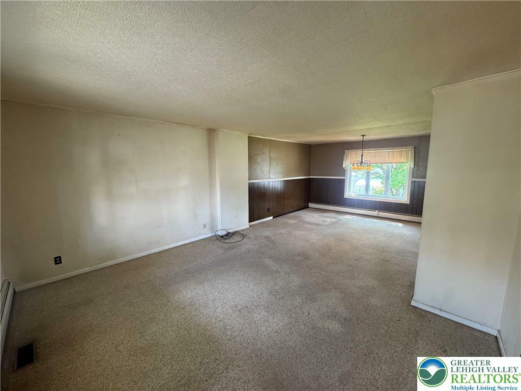 Property Photo: 901 New Jersey Avenue PA 18055