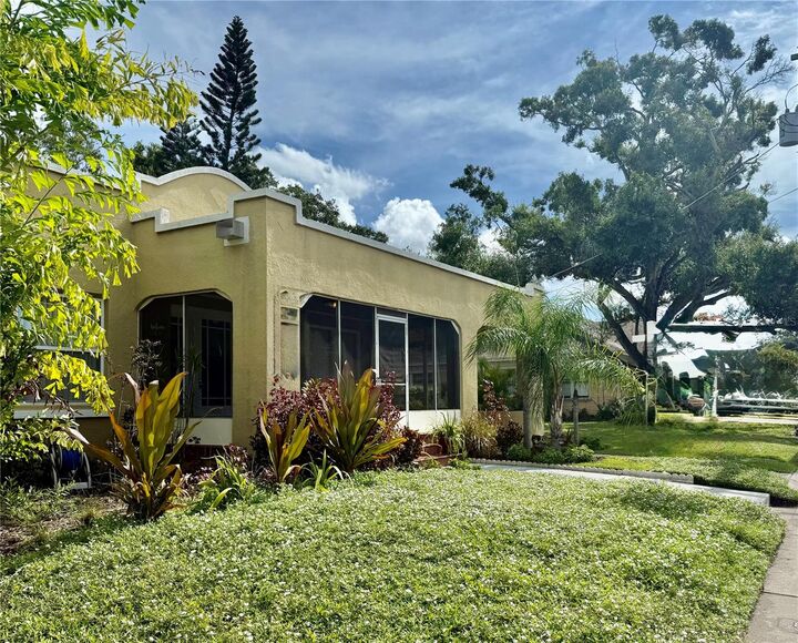 Property Photo:  3611 W Bay To Bay Boulevard  FL 33611 