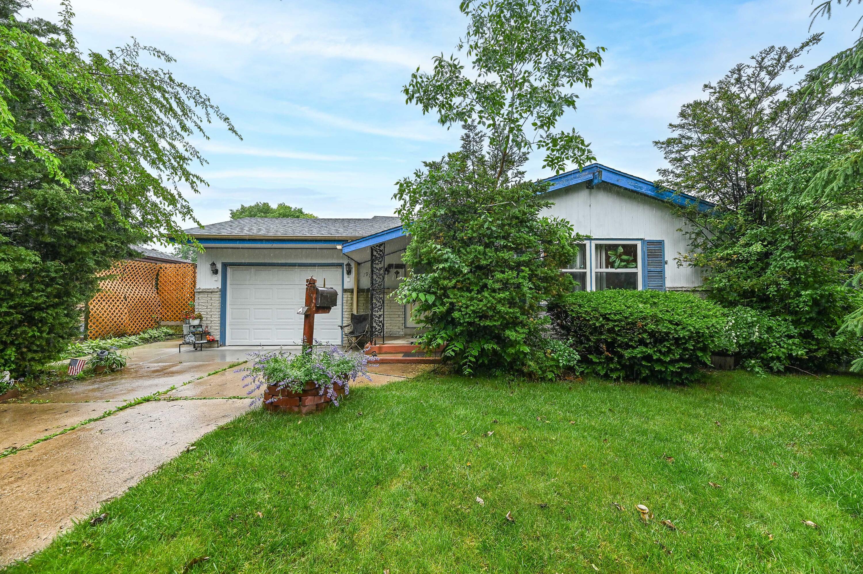 1912 W Kimberly Ave  Milwaukee WI 53221 photo