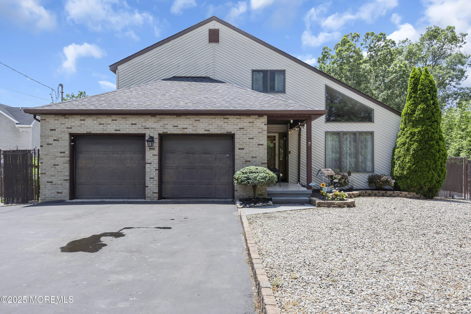 Property Photo:  993 Sandy Circle  NJ 08050 