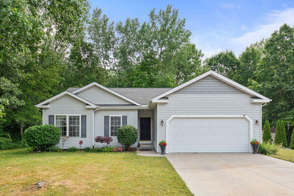 Property Photo: 1413 Whispering Trail MI 49022