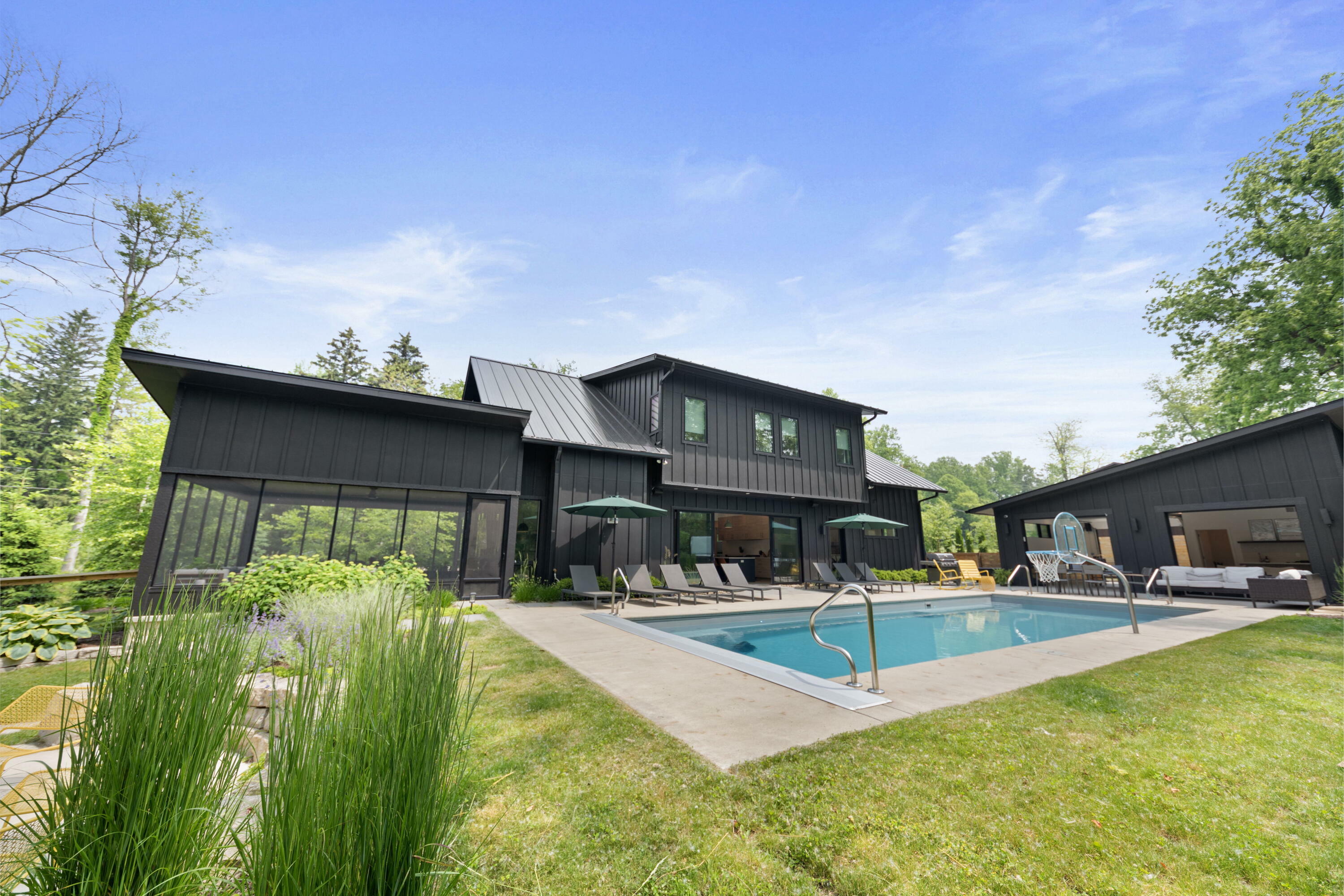 Property Photo: 15461 Lakeshore Road MI 49116