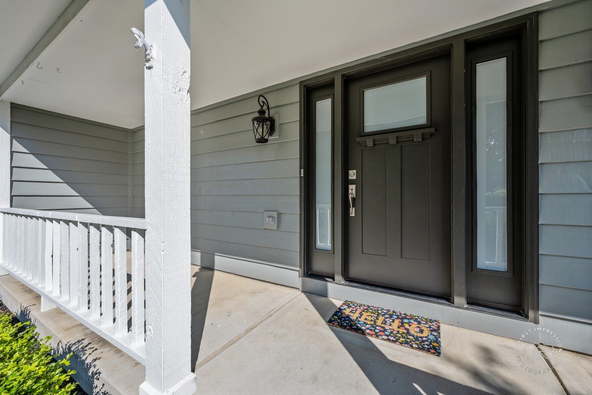 Property Photo: 342 Dilorenzo Drive IL 60565