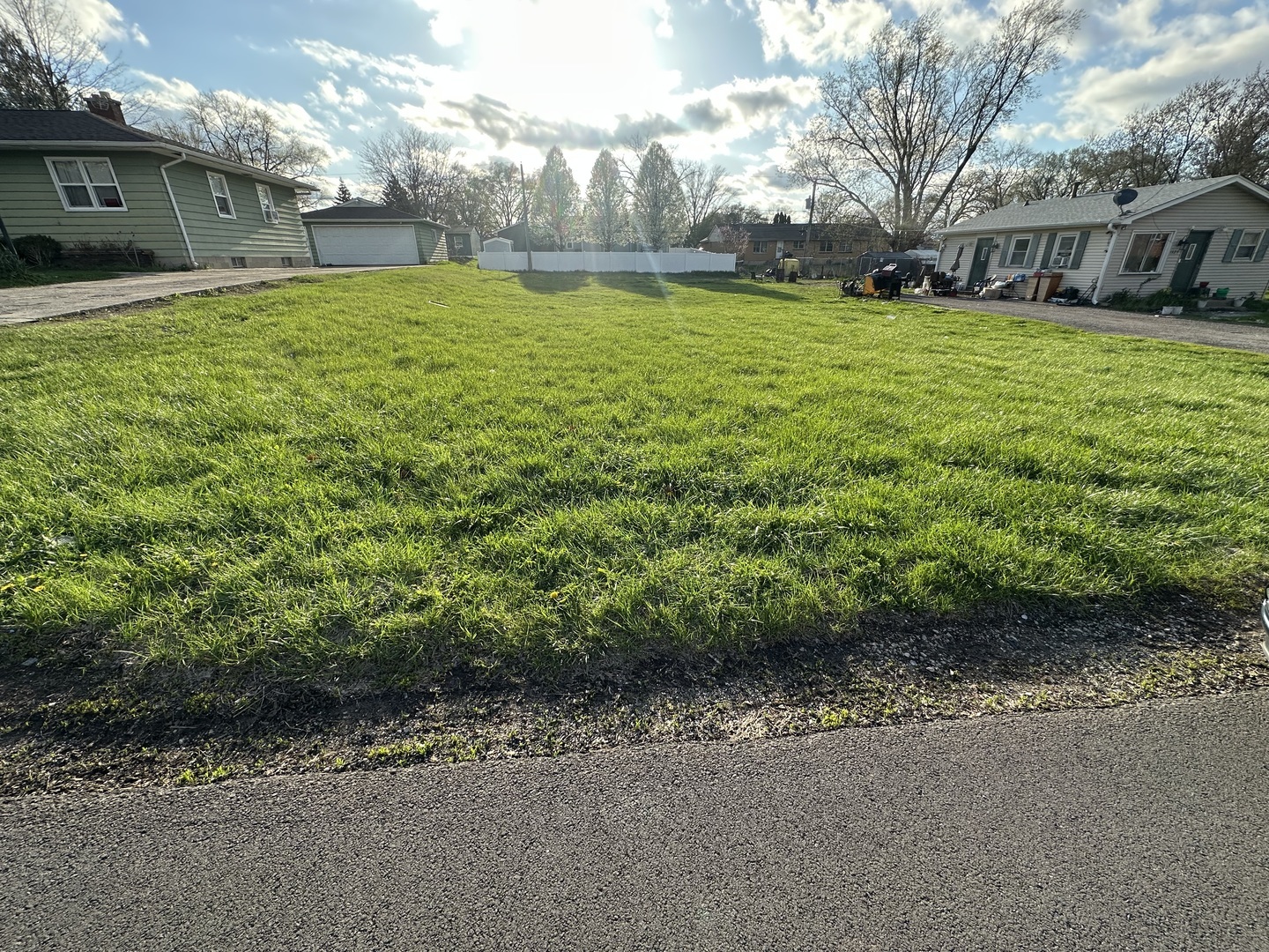Property Photo: 1331 S 4th Street IL 60505