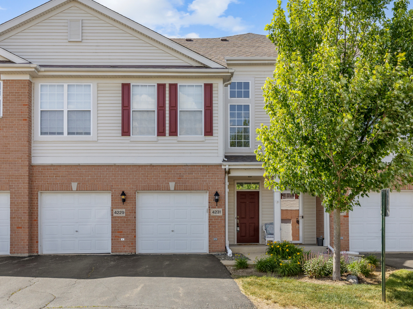 Property Photo: 4231 Savoy Lane 4231 IL 60050