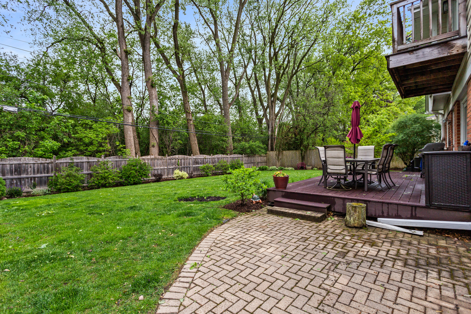 Property Photo: 1101 Juniper Terrace IL 60025