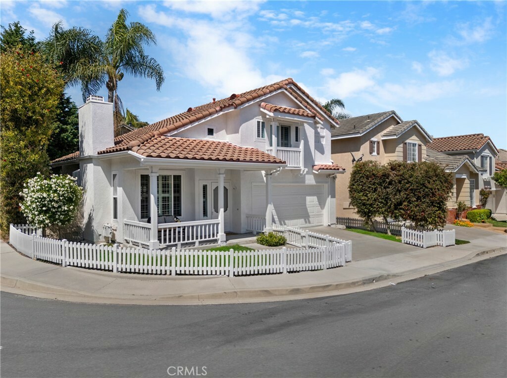 Property Photo:  2 Chestnut Drive  CA 92656 