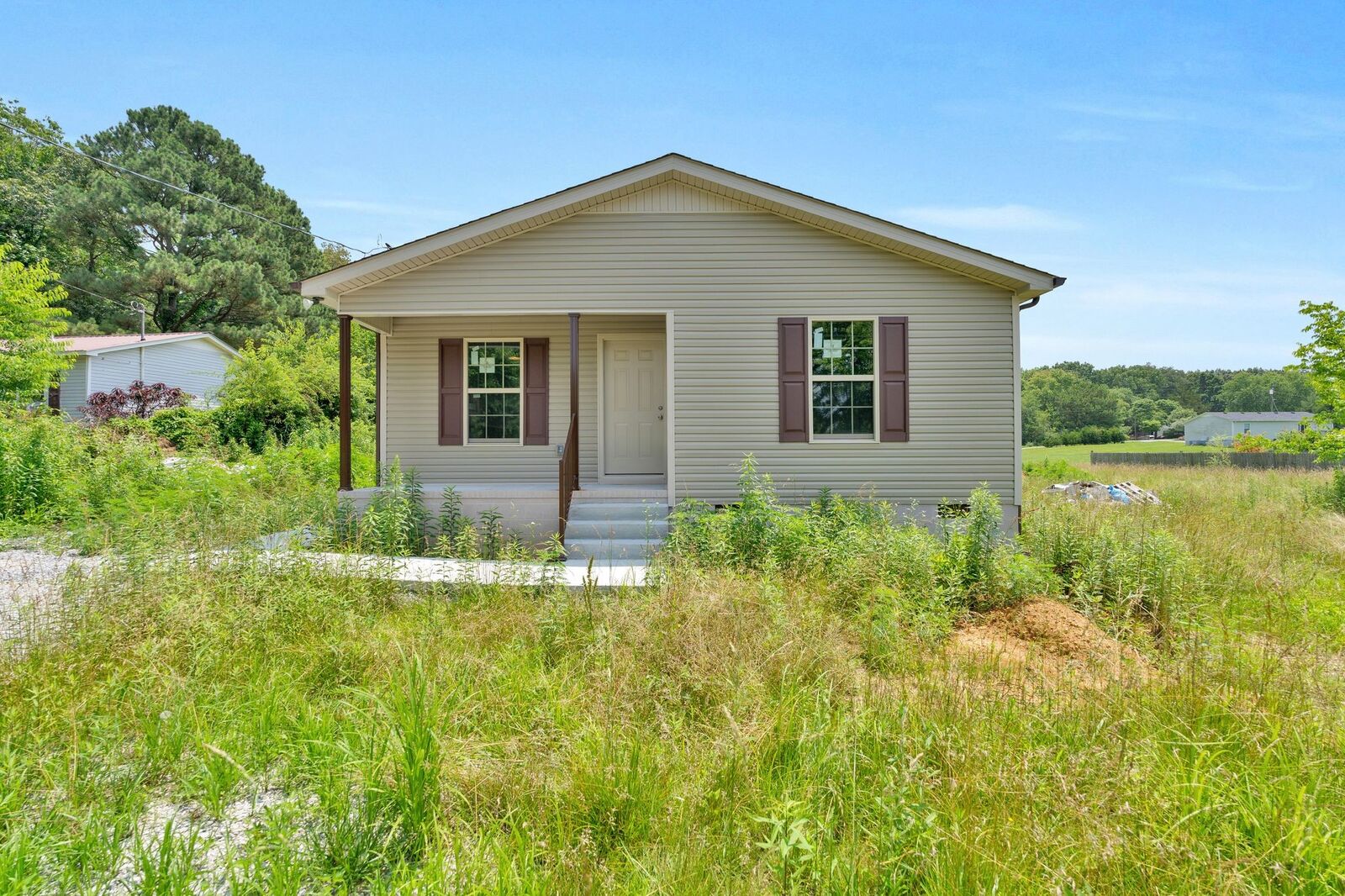 Property Photo:  128 N C St  TN 37342 