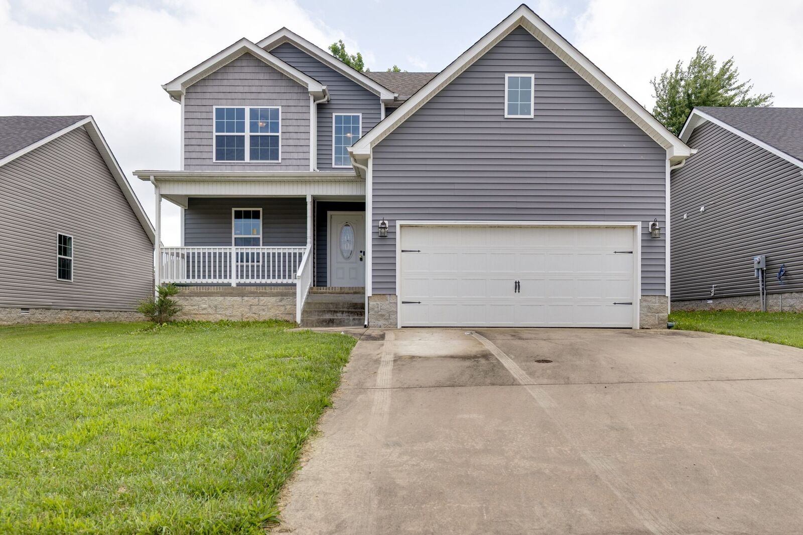 Property Photo:  520 Sourwood Dr  TN 37042 