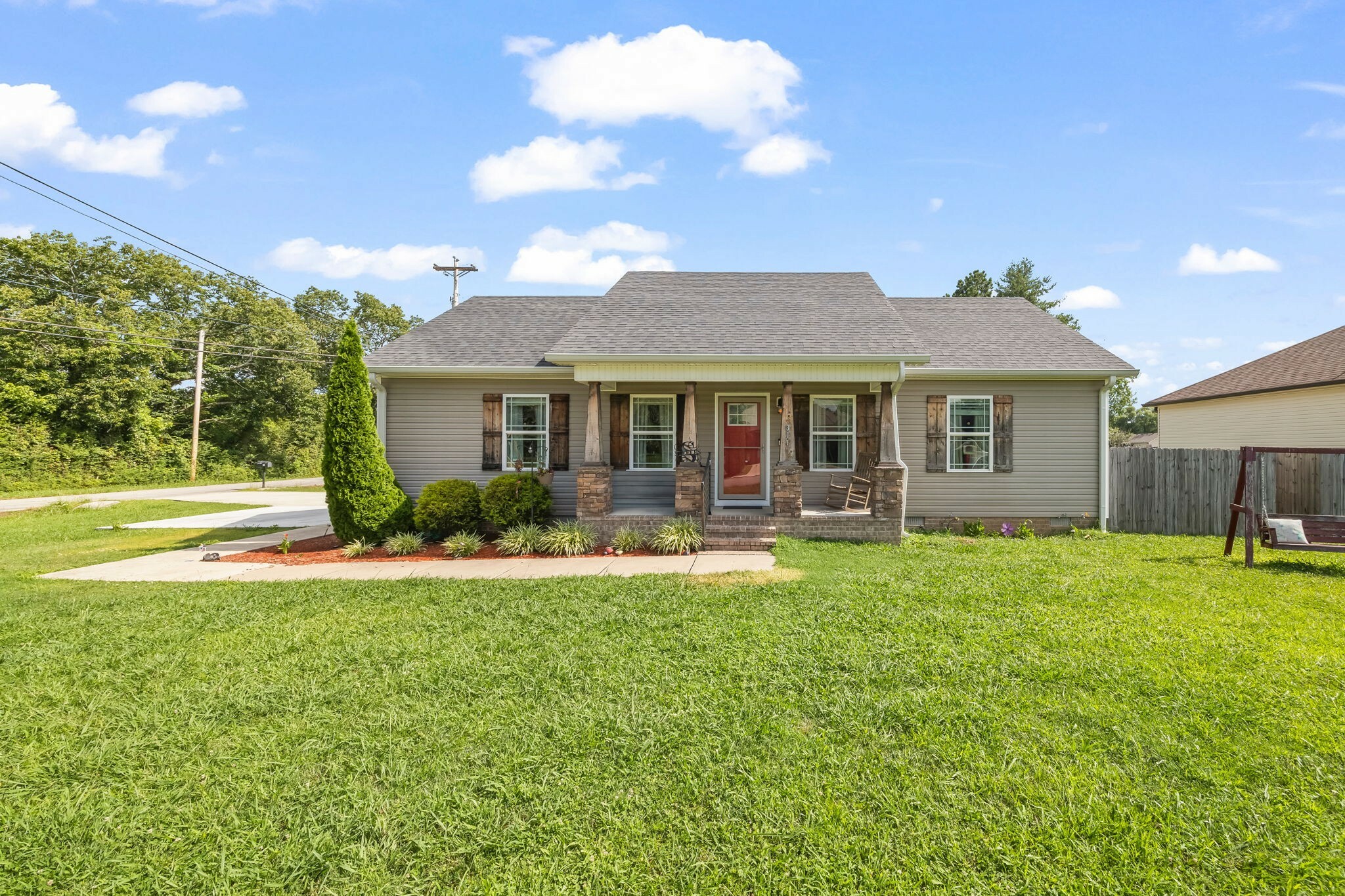 Property Photo: 311 Ester Ln TN 37355