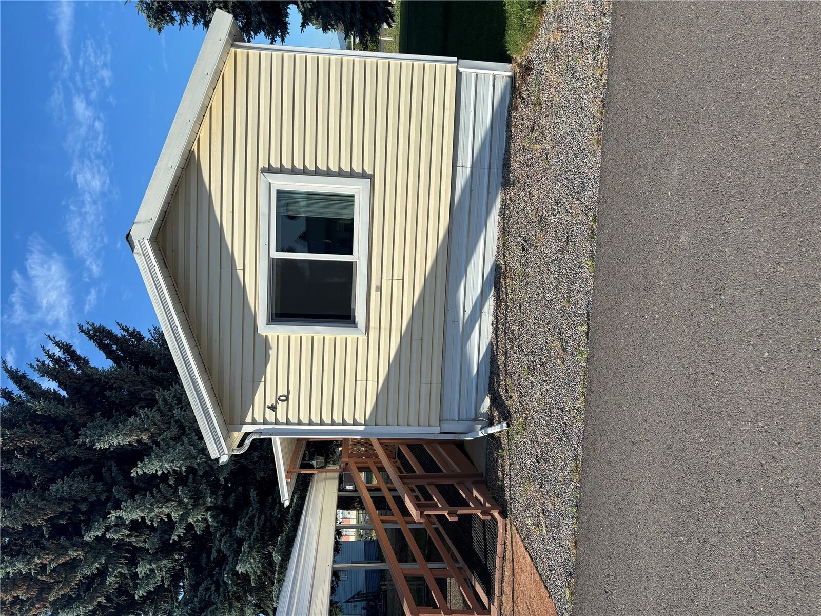 Property Photo: 1813 S Reserve Street MT 59801