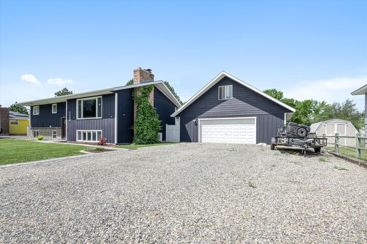 Property Photo:  1130 Vallejo Road  MT 59602 