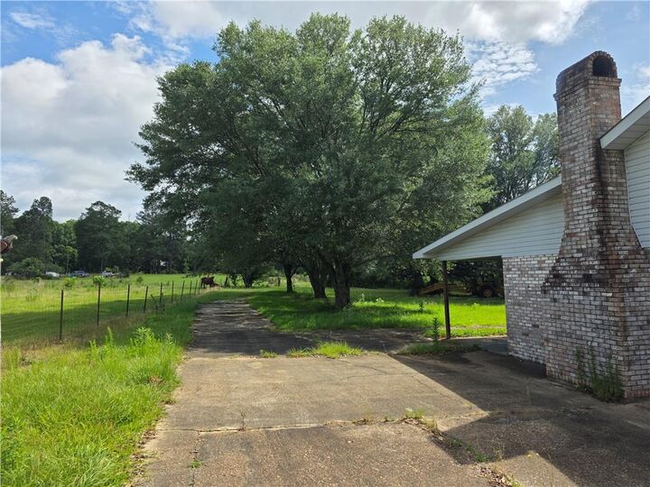 Property Photo:  35218 Sunny Hill Road  LA 70450 