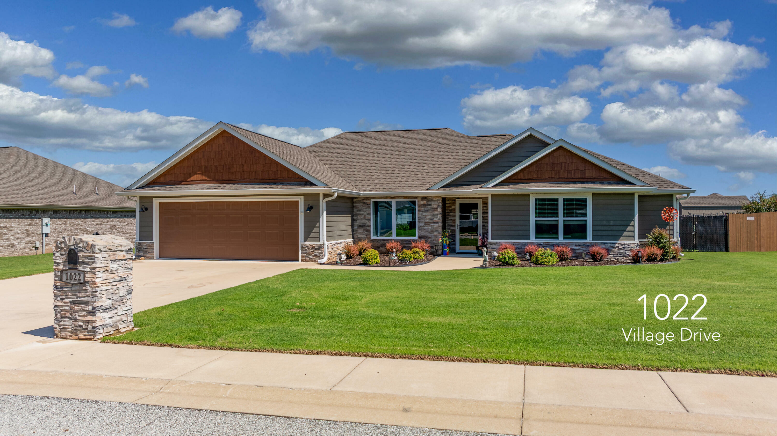 Property Photo: 1022 Village Drive OK 74344