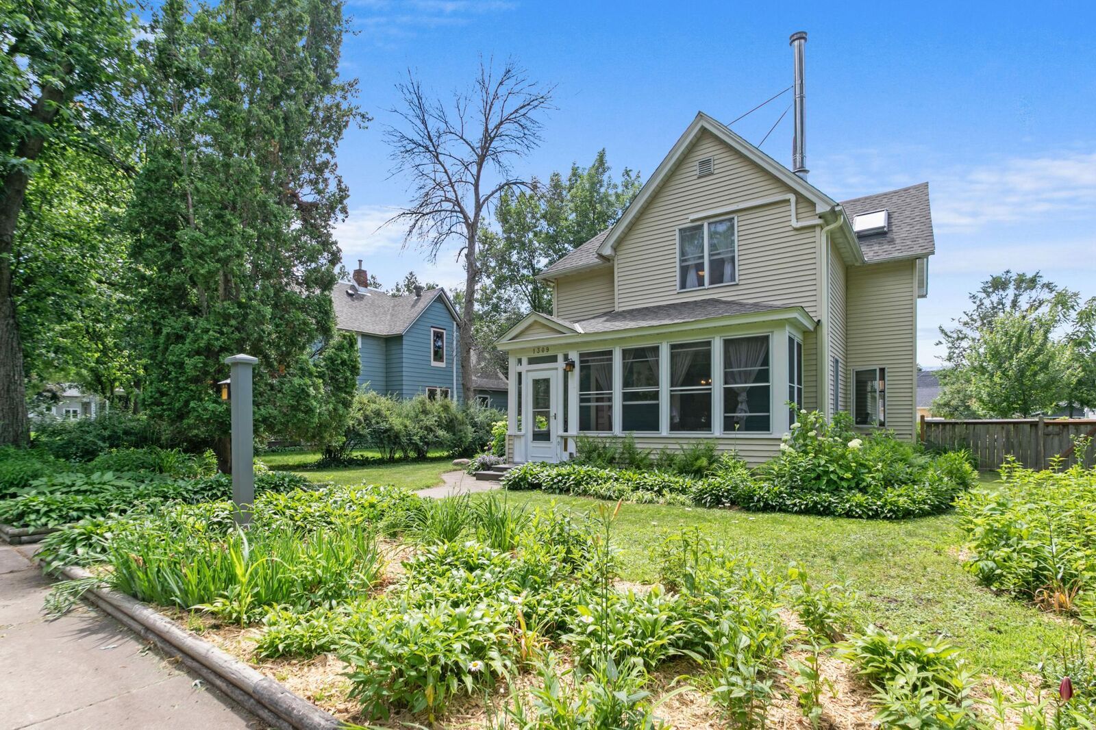 Property Photo: 1309 7th Street WI 54016