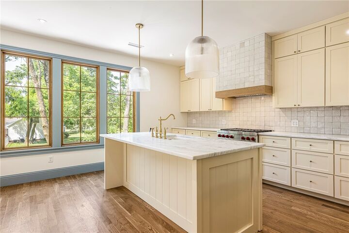 302 NW 5th Street  Bentonville AR 72712 photo