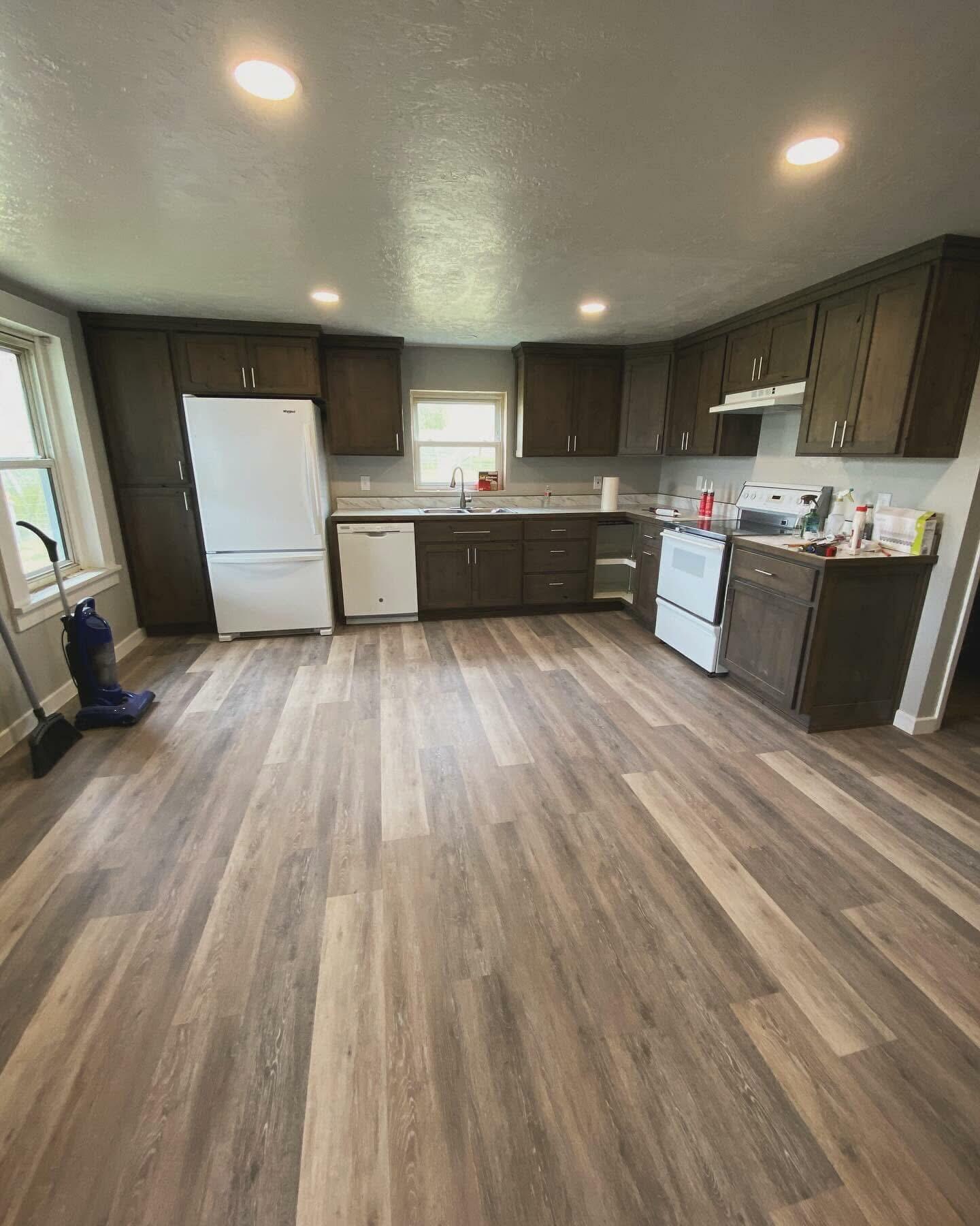 Property Photo: 518 NE Barnes Road OR 97754