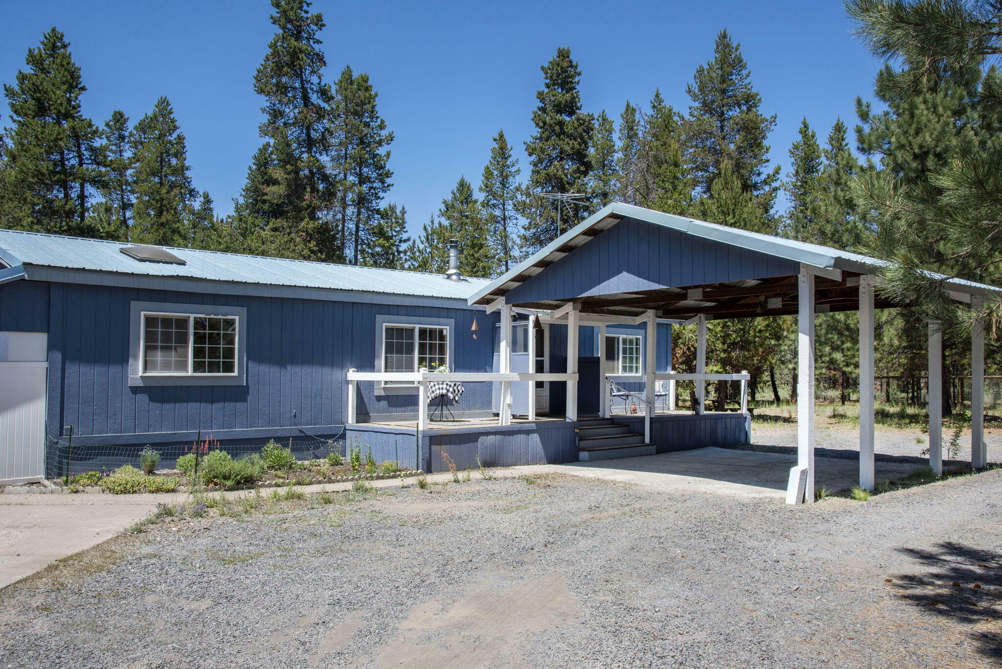 Property Photo: 16026 Twin Drive OR 97739