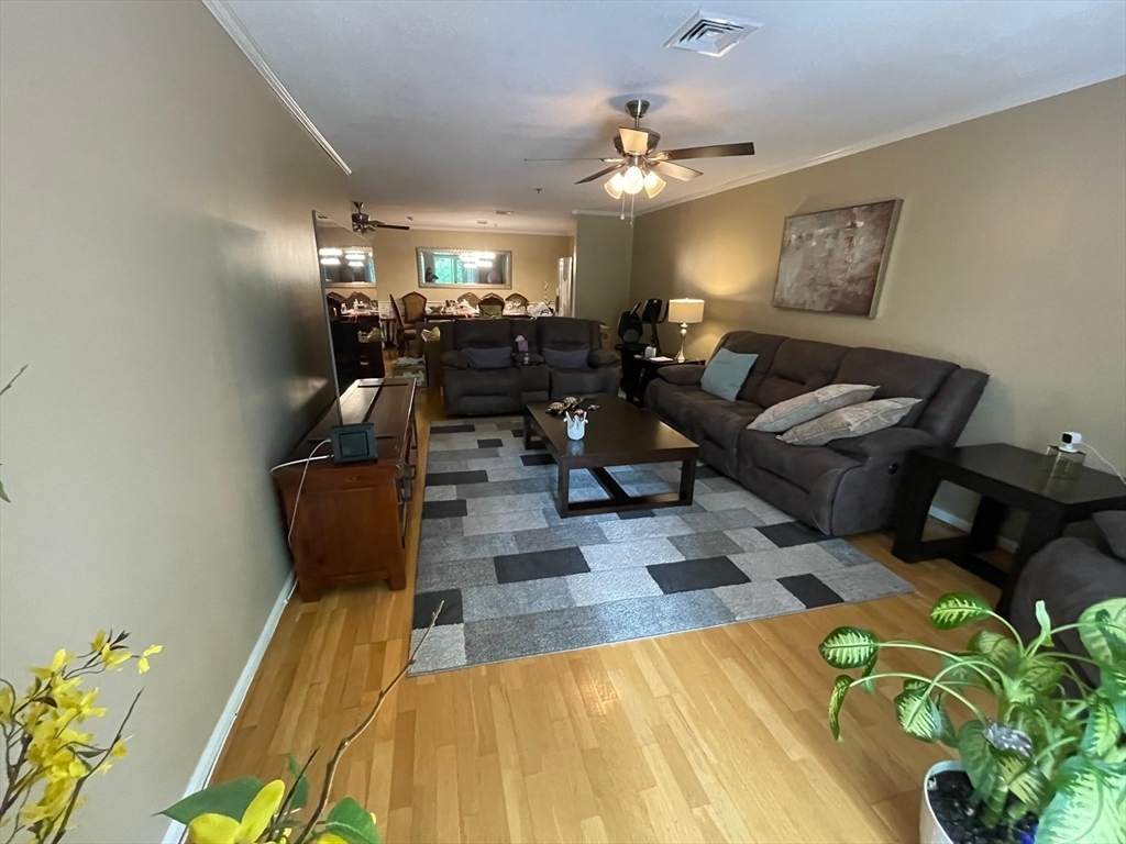 Property Photo:  13 Dallas Dr 308  MA 01826 