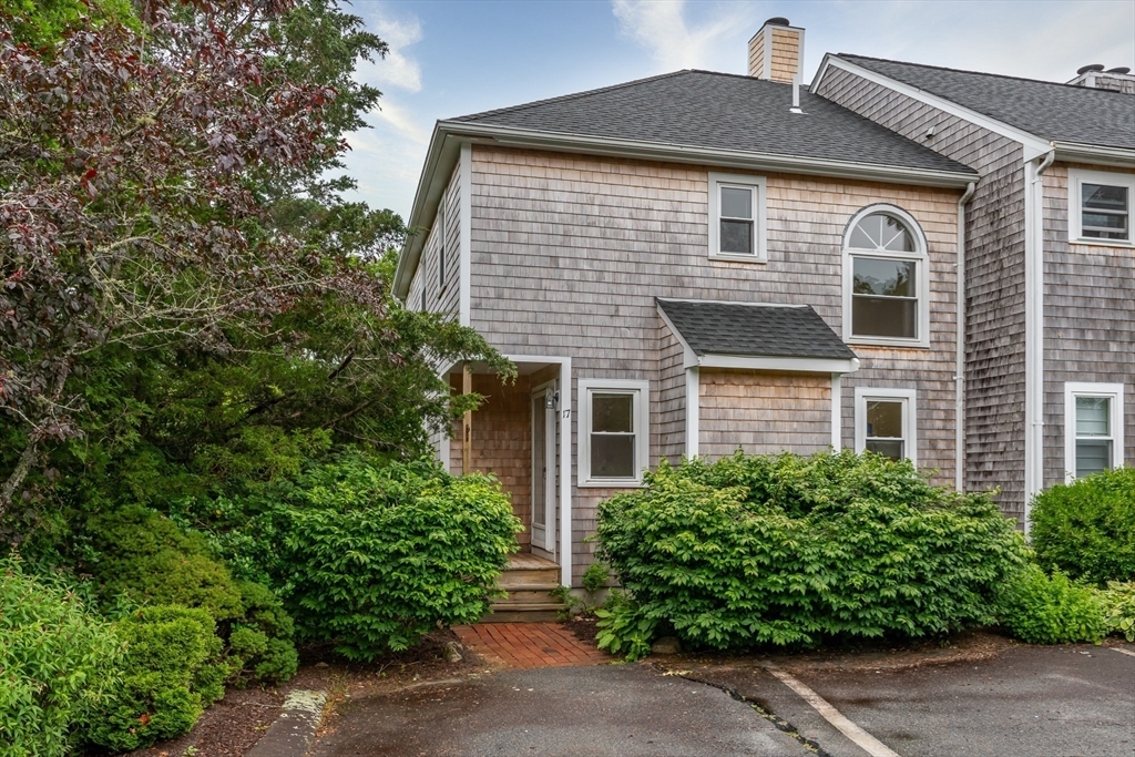 Property Photo:  17 Harbor Hill 17  MA 02532 