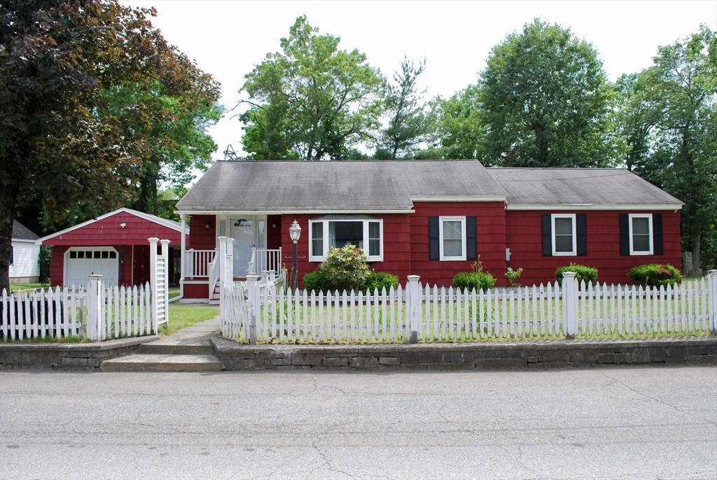 Property Photo:  5 Leedburg St  MA 01863 