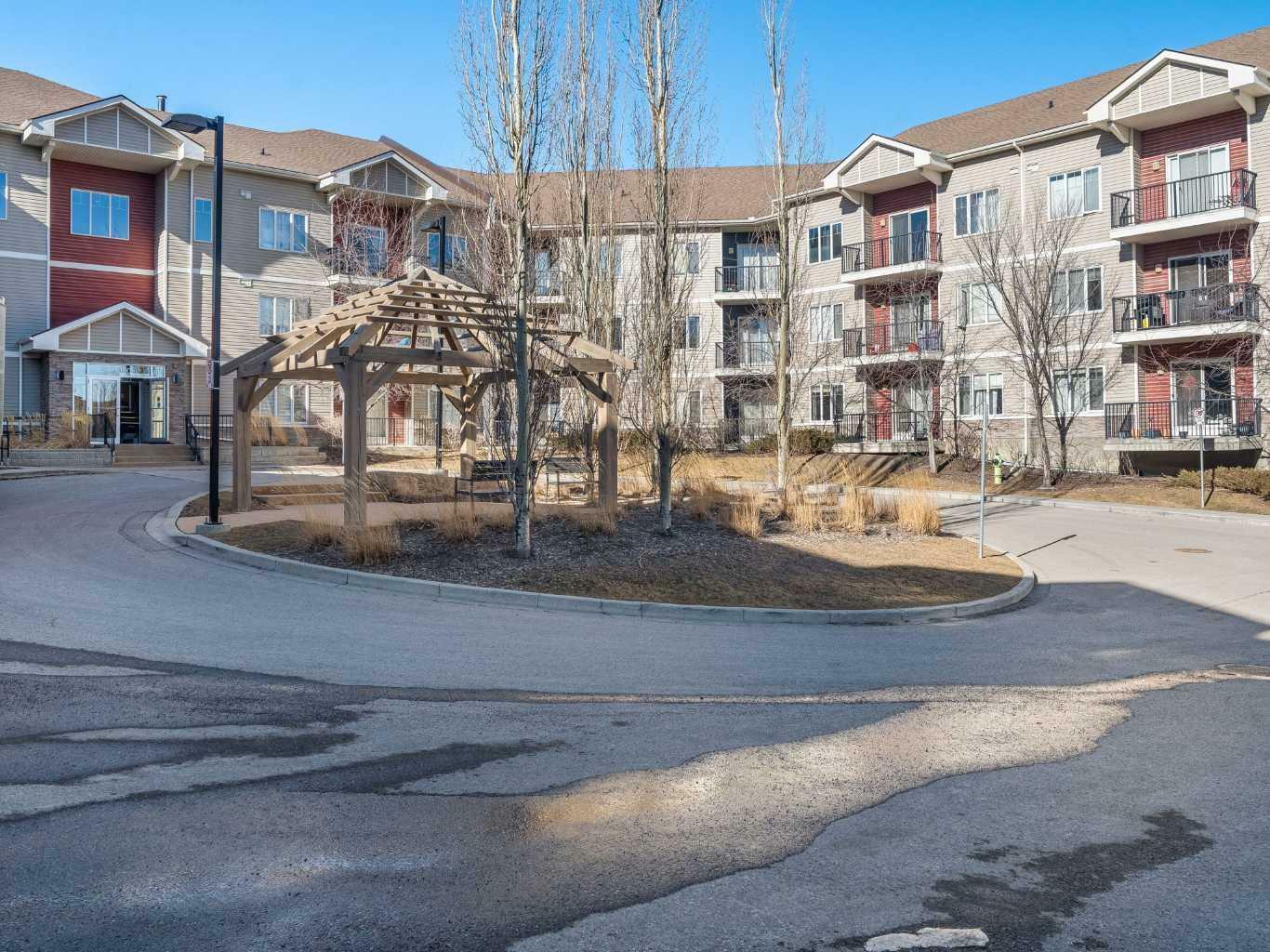 1540 Sherwood Boulevard NW 1108  Calgary AB T3R 0K5 photo
