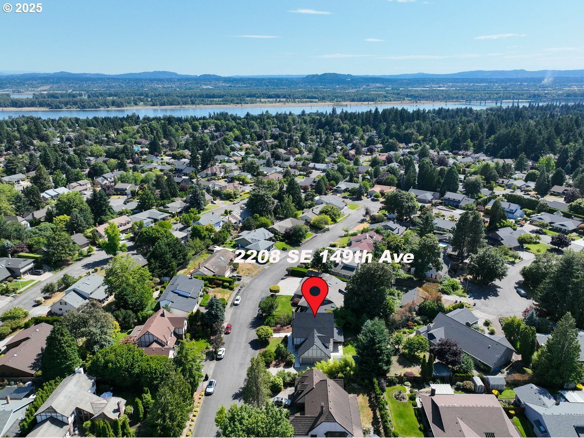 Property Photo: 2208 SE 149th Ave WA 98683