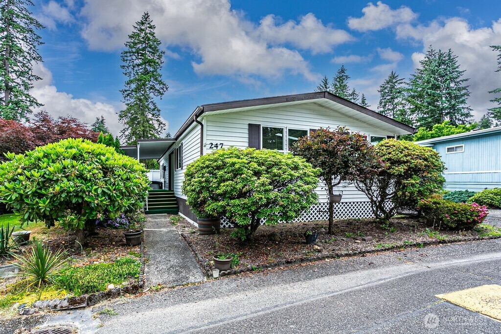 Property Photo:  12614  113th Ave E 247  WA 98374 