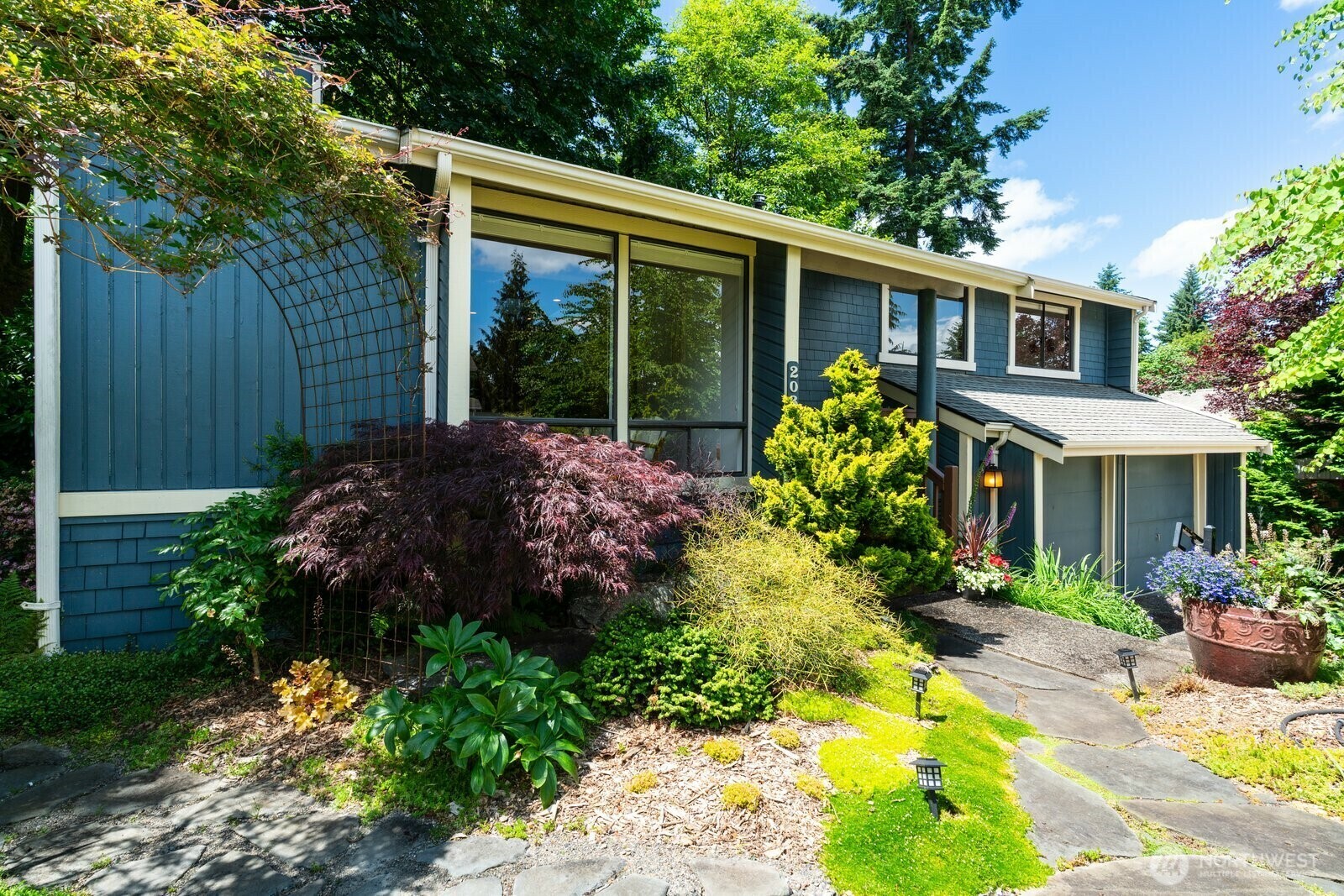 Property Photo: 20331 46th Place NE WA 98155