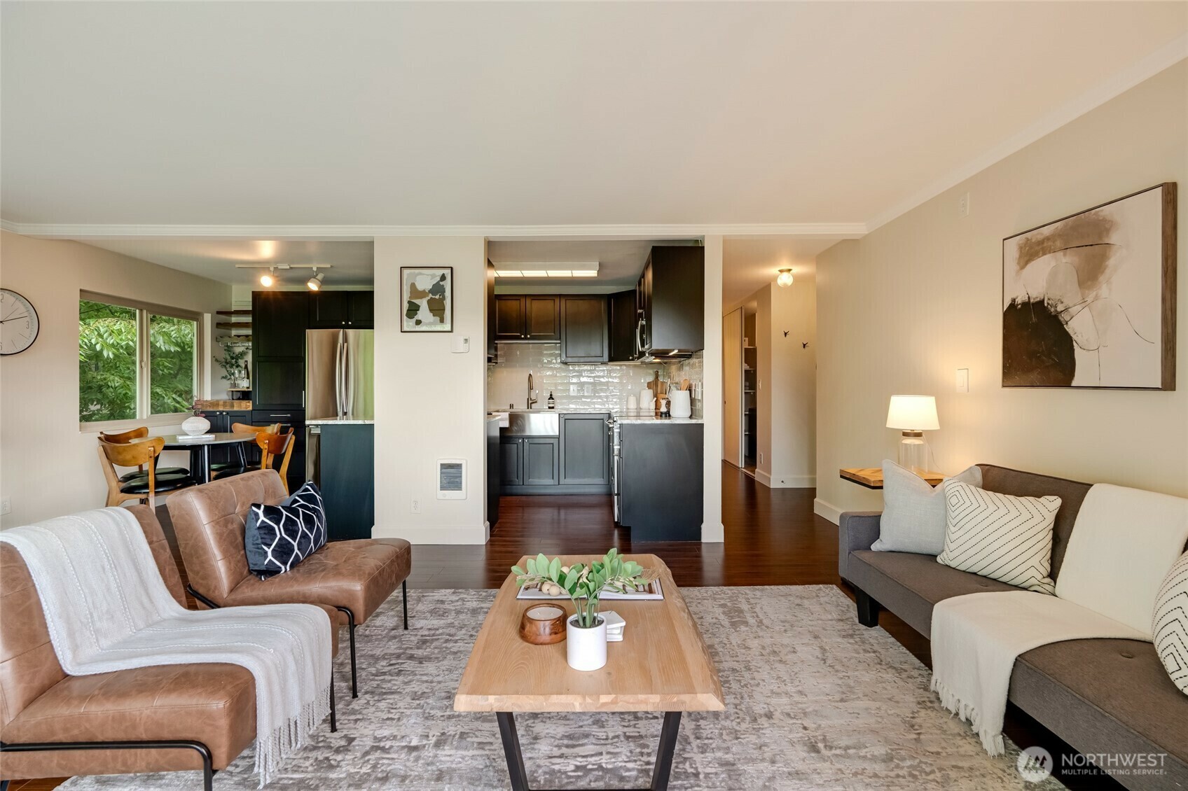 Property Photo: 1110 E Harrison Street 301 WA 98102