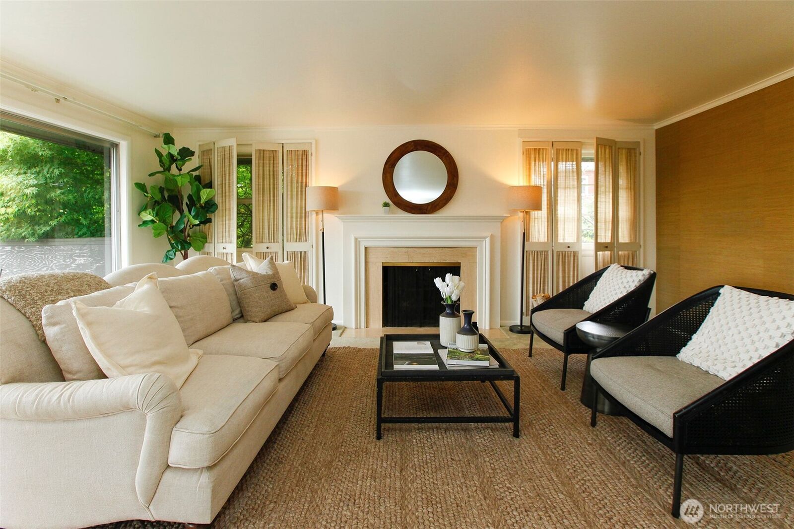 Property Photo:  4203 NE 38th Street  WA 98105 