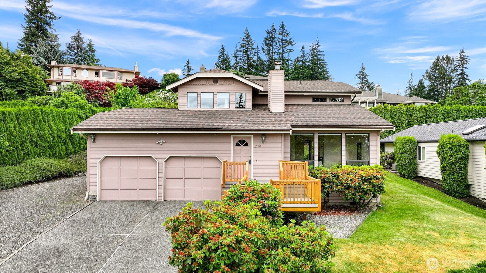 Property Photo:  1708  Whatcom Street  WA 98229 