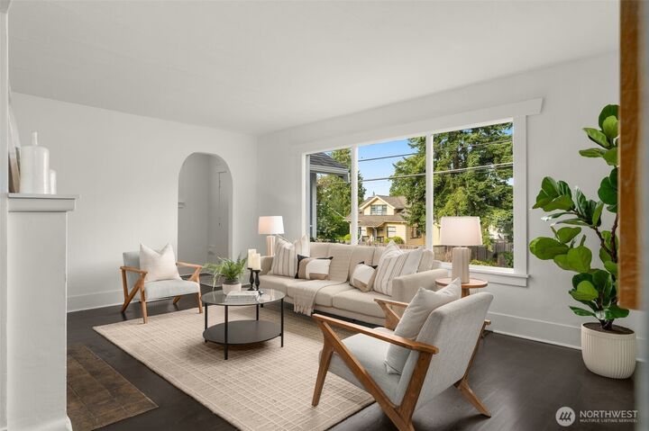 Property Photo:  7531  15th Avenue NE  WA 98115 