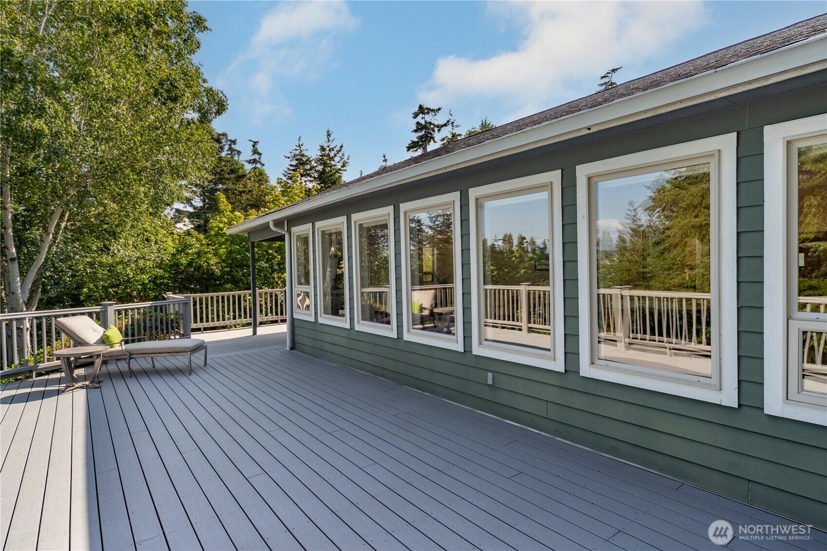 Property Photo: 1201 Hill Place WA 98368