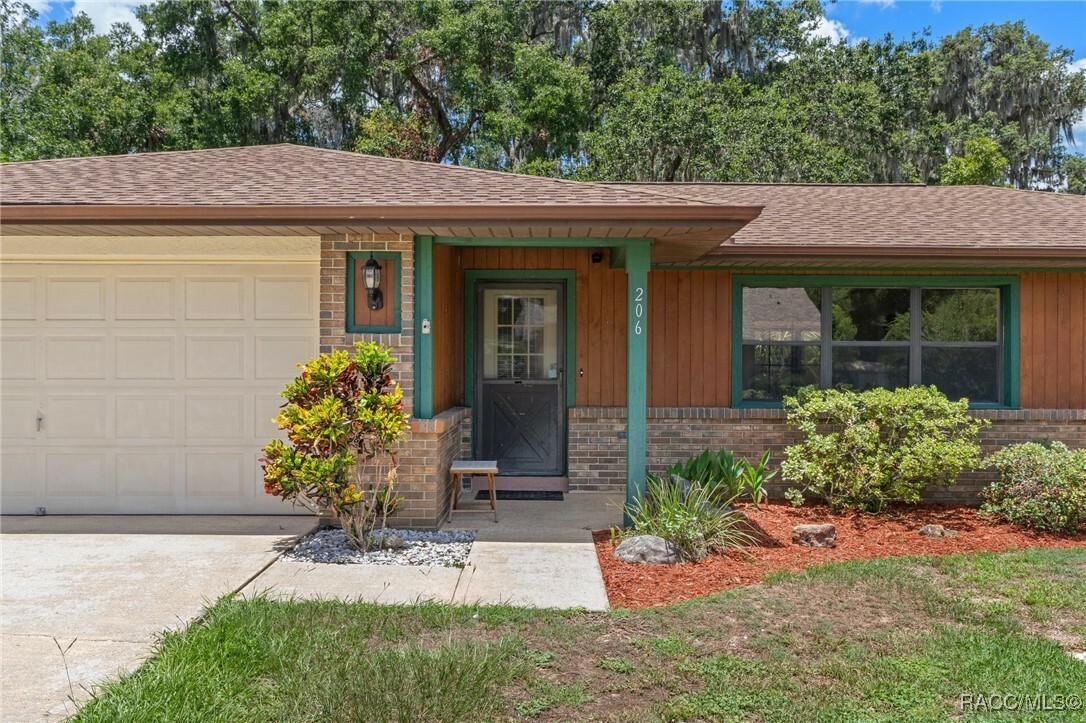 Property Photo:  206 S Ferndale Terrace  FL 34450 