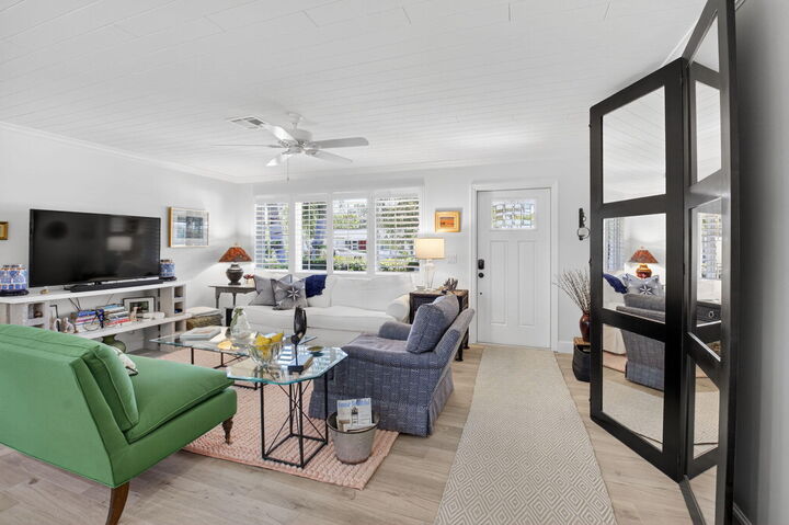 Property Photo:  2702 SW 6th Street  FL 33435 