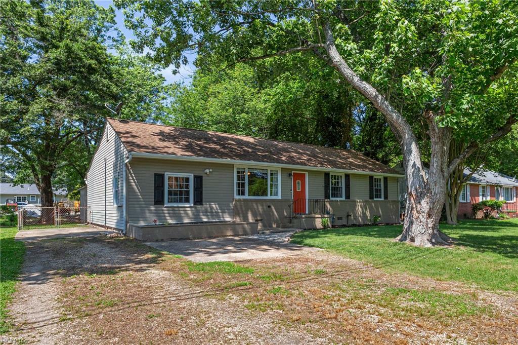 Property Photo: 920 Foley Dr VA 23185