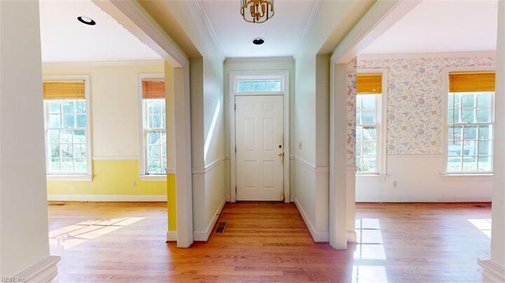 Property Photo: 105 Dogleg Dr VA 23188