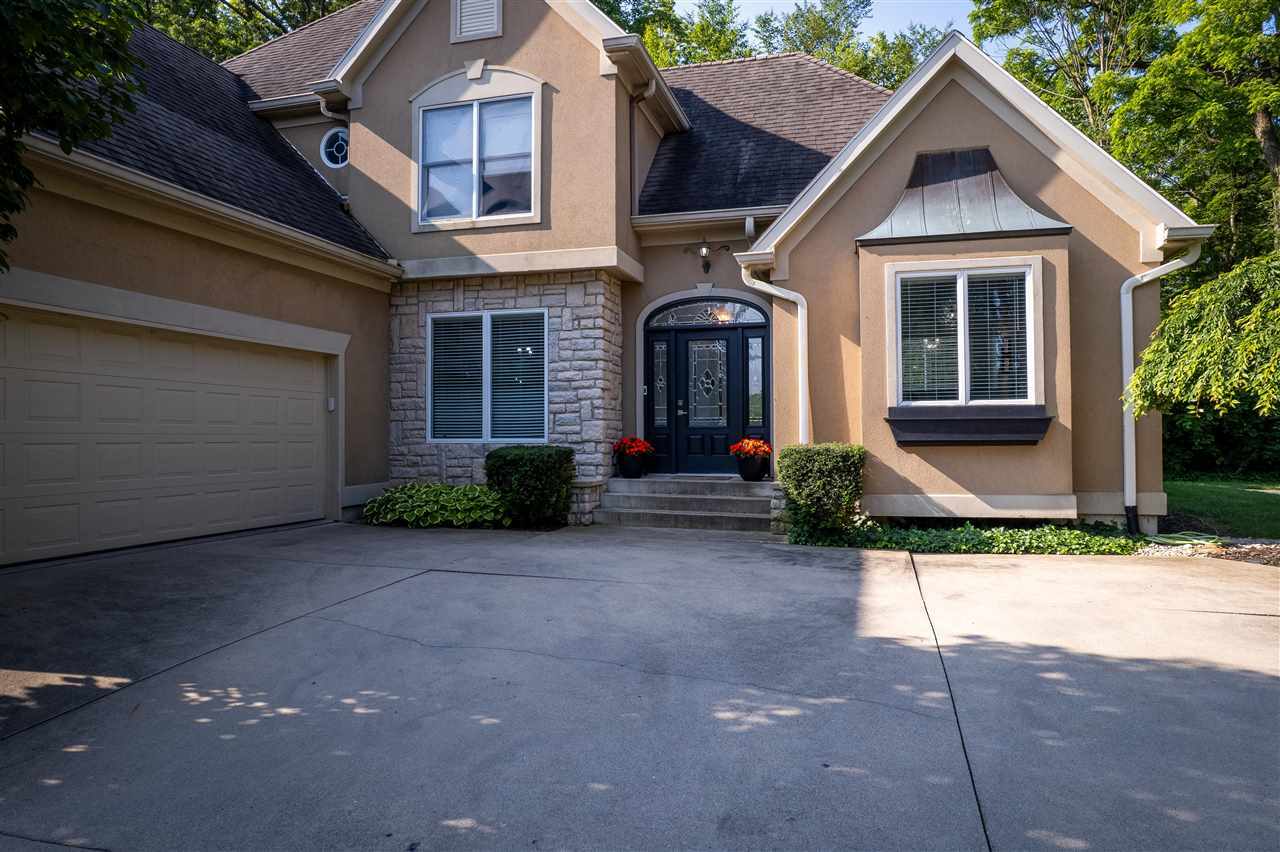 Property Photo: 1023 Hampton Court IN 47374