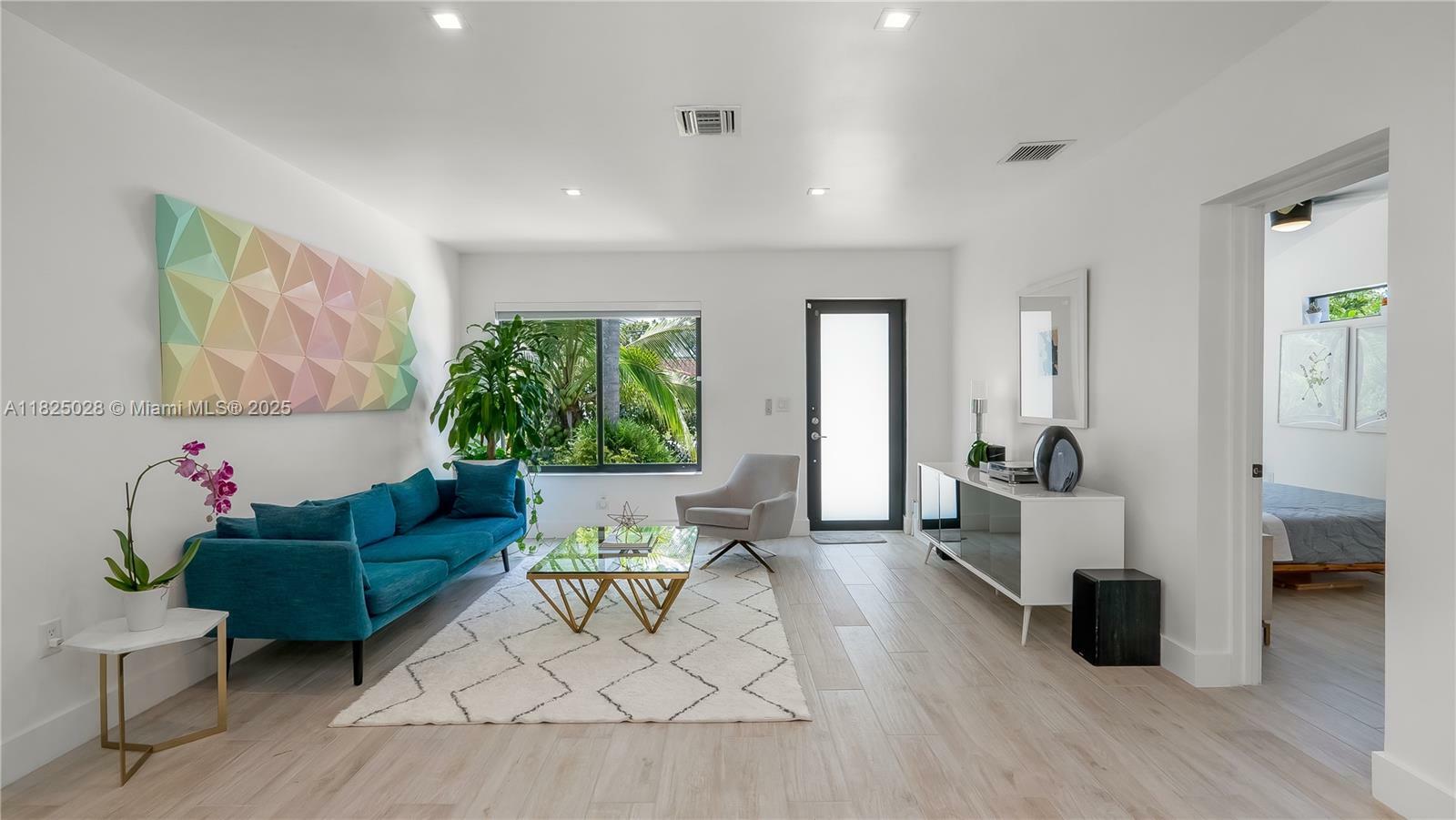 Property Photo: 3020 SW 2nd Ave FL 33129