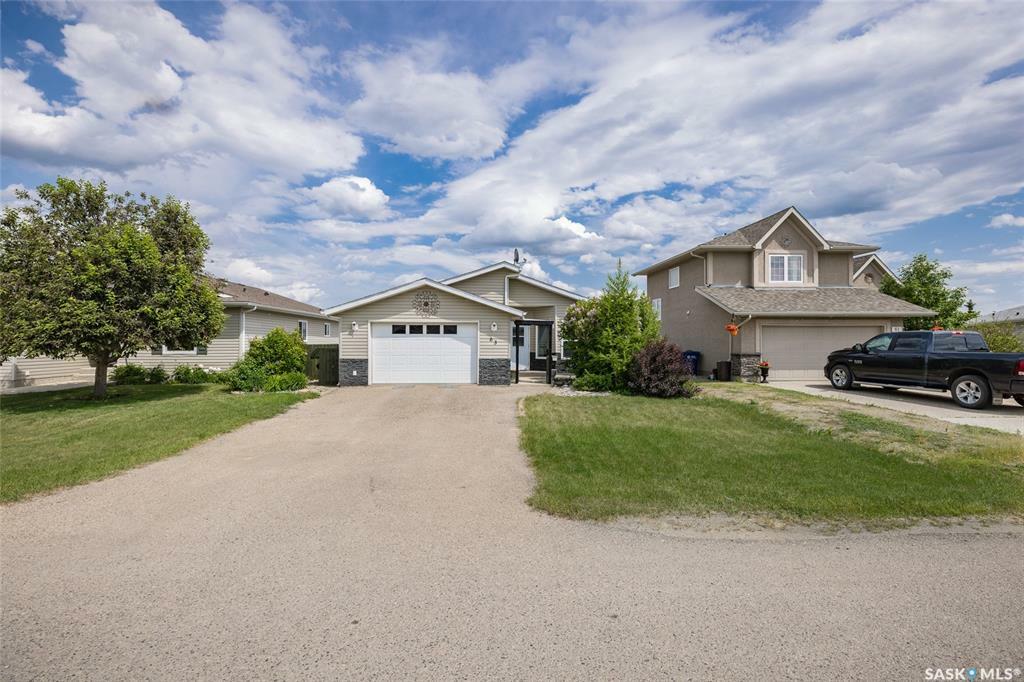 Property Photo: 63 Paradise Circle SK S4L 0A1